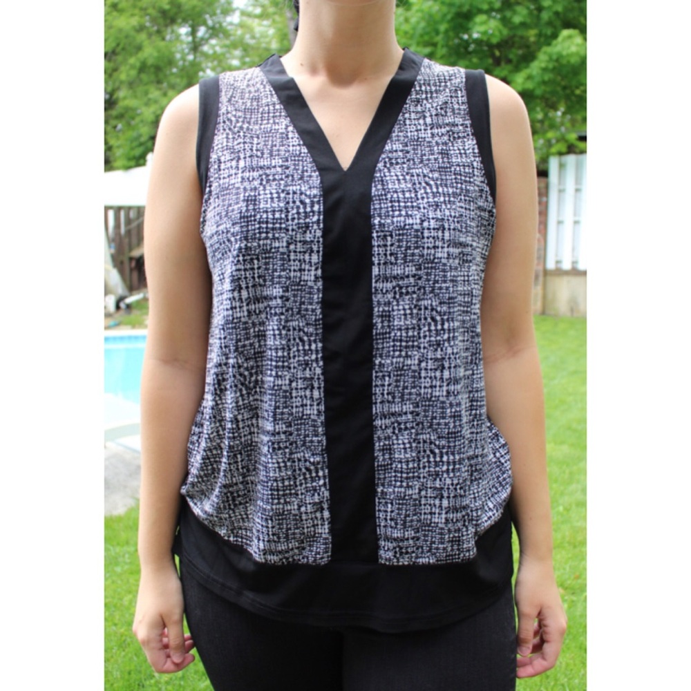 Black and White Sleeveless Work Blouse